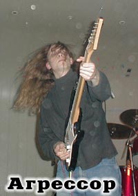 Парень с гитарой